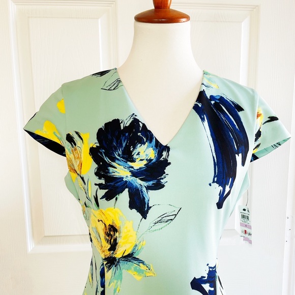 Alfani fit and flare dress - Picture 2 of 3